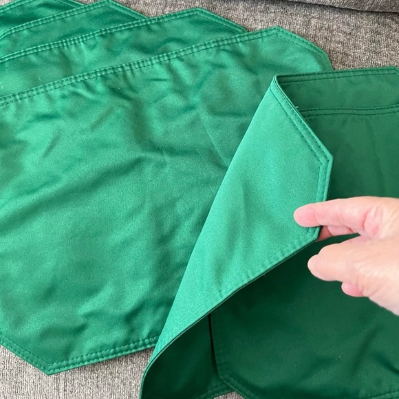 Set of 6 Vintage Green Cloth Octagonal Placemats - Picture 4 of 4